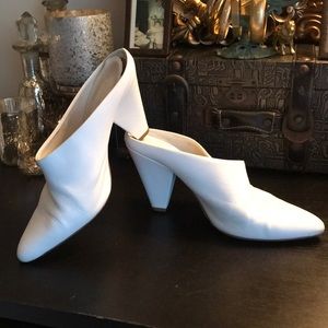 Vince White Mules